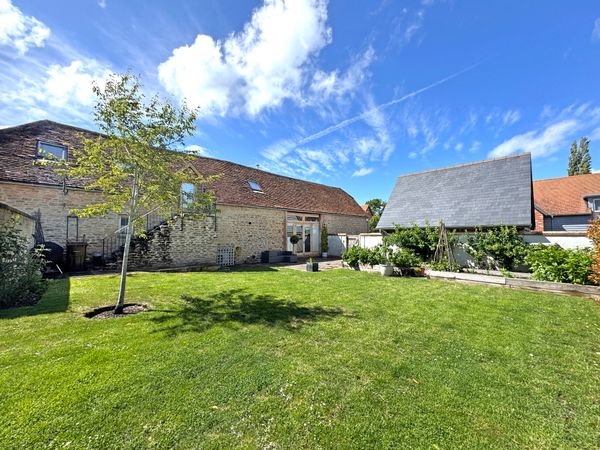 St. James Way, West Hanney, OX12