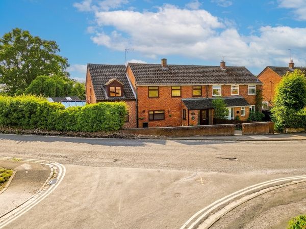 Chinnor Road, Thame, OX9