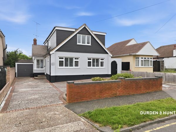 Cheapside East, Rayleigh, SS6