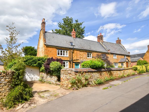 Ace Lane, Bugbrooke, NN7