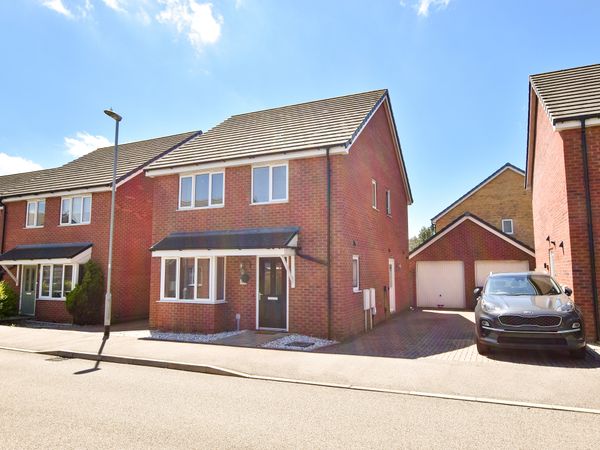 Blake Close, Towcester, NN12