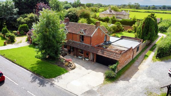 Trowle, Trowbridge, BA14