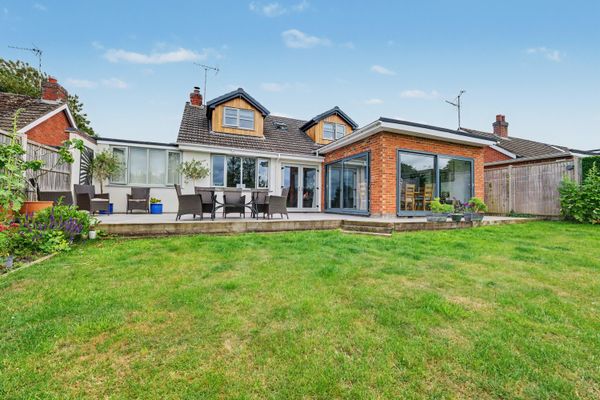 Park Close, Foxton, LE16