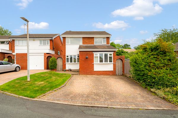Wisenholme Close, Beechwood, WA7