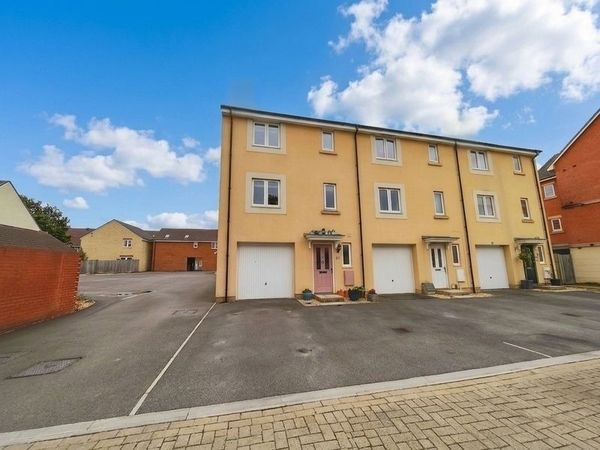 Mascroft Road, Trowbridge, BA14