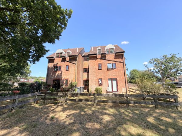 Killicks, Cranleigh, GU6
