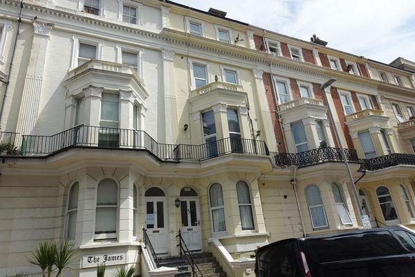 53 Jevington Gardens, Eastbourne, BN21