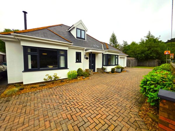 Brytwn Road, Cymmer, SA13