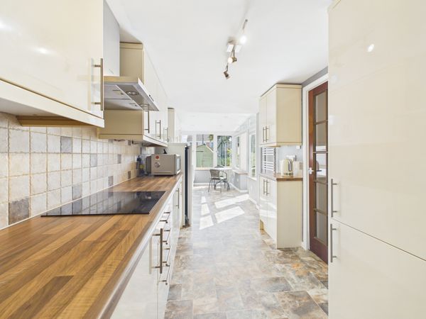 Home Close, Blisworth, NN7