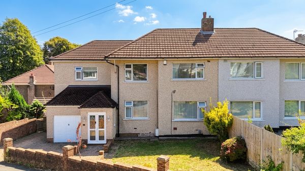 Elgar Crescent, Llanrumney, CF3