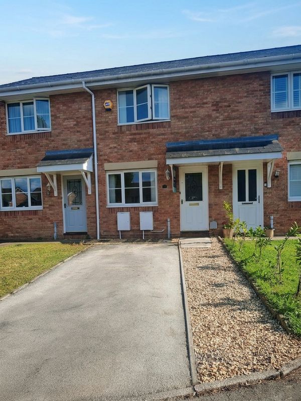 Llys Eglwys, Bridgend, CF31