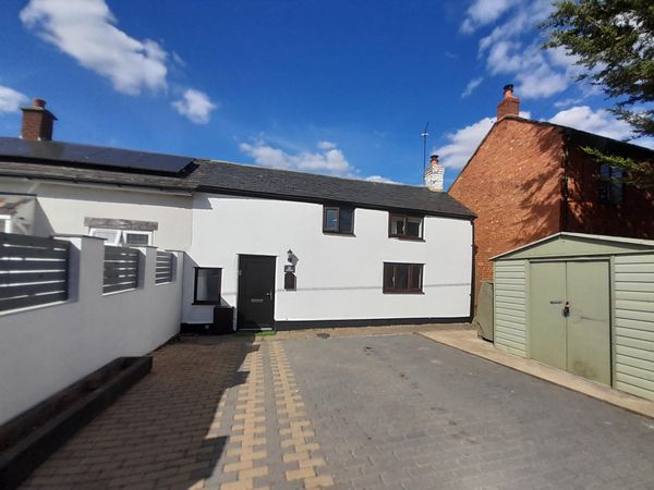 Bicester Road, Kingswood, HP18