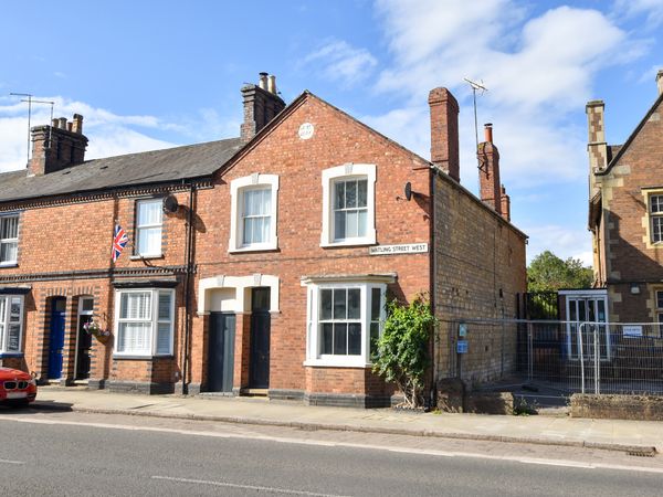 Watling Street West, Towcester, NN12