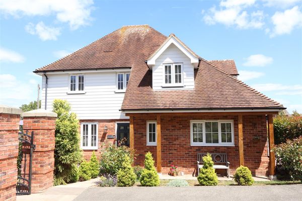 Oak Fields, Hailsham, BN27