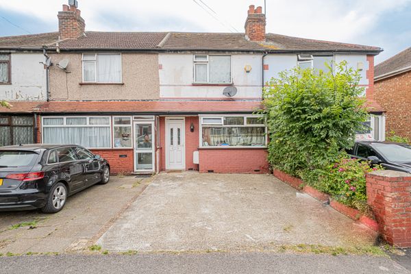 Lansbury Drive, Hayes, UB4