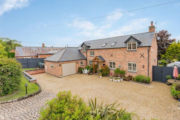 Middle Street, Foxton, LE16