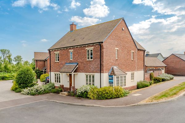 Northfield Avenue, Great Bowden, LE16
