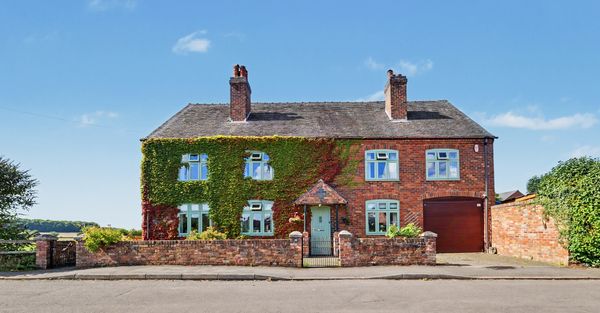 Valley Road, Overseal, DE12