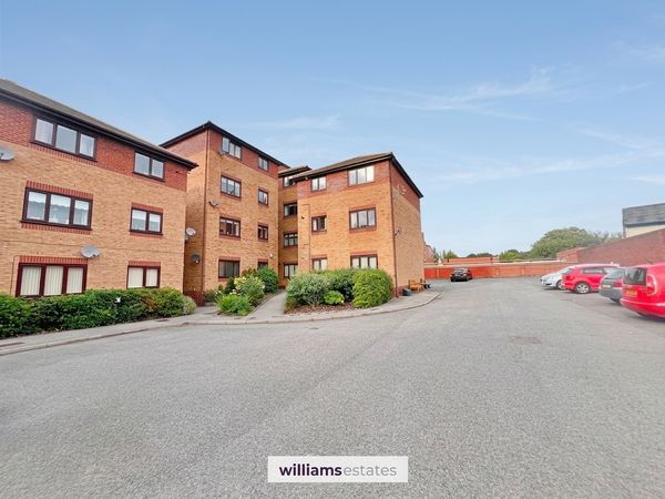 Llys Yr Efail, Mold, CH7