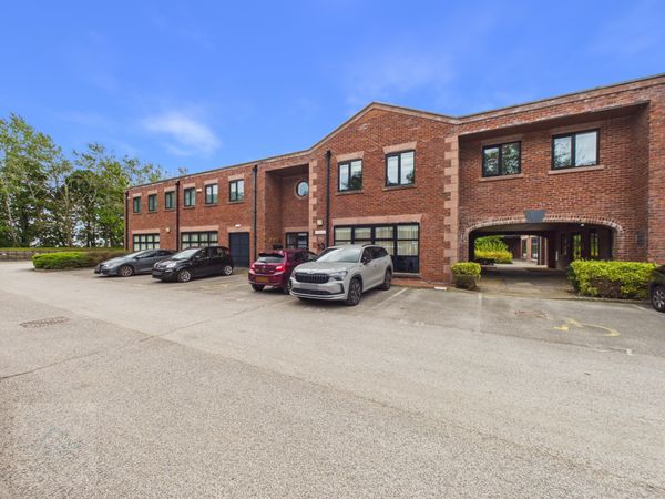Eaton Lane, Tarporley, CW6
