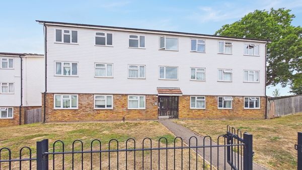 Shillitoe Avenue, Potters Bar, EN6