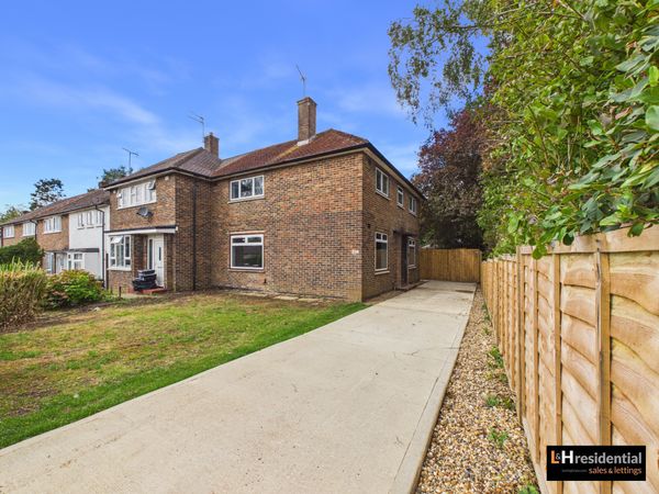Gateshead Road, Borehamwood, WD6