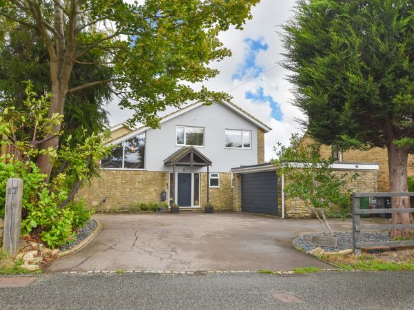 Holly House, Murswell Lane, Silverstone