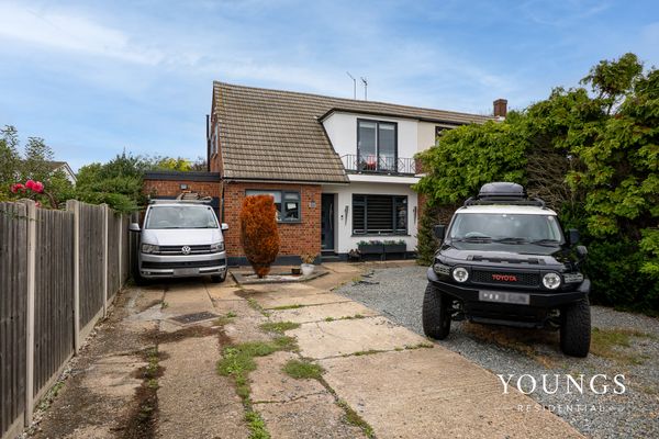 Swans Green Close, Benfleet, SS7