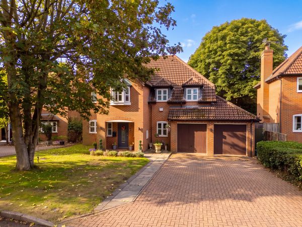 Bushmead Close, Whitchurch, HP22
