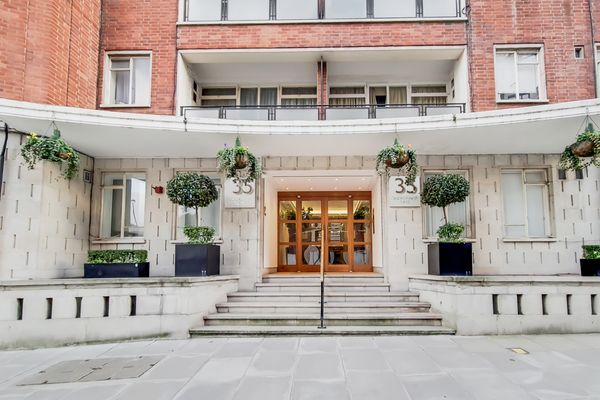Buckingham Gate, London, SW1E