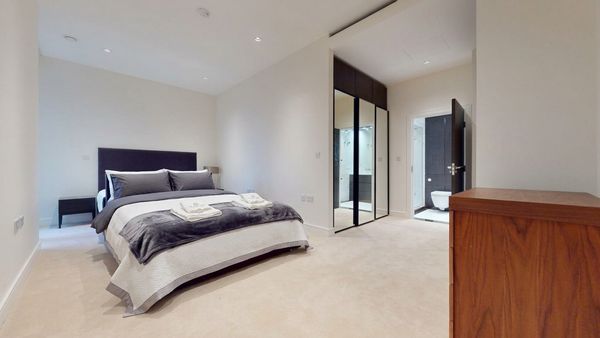 Quayside House, Kew Bridge, TW8
