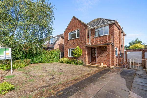 Cherrywood Gardens, Flackwell Heath, HP10