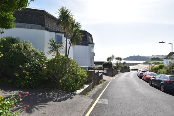 Gyllyngvase Road, Falmouth, TR11