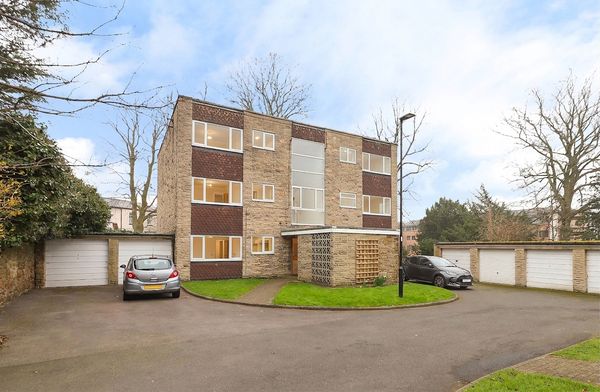 Endcliffe Vale Road, Hallam Chase, S10