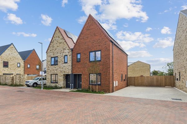 Hawnes Close, Haynes, MK45