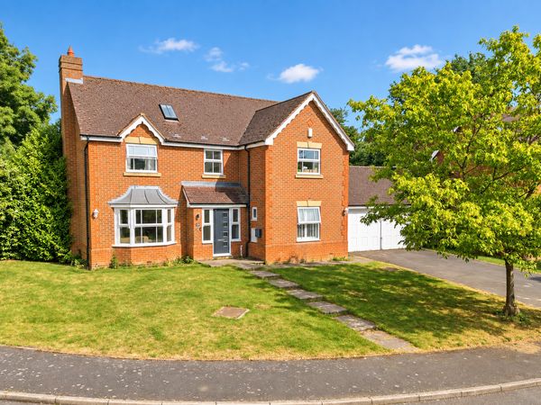 Swan Gardens, Tetsworth, OX9