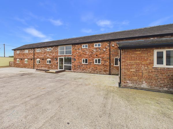 Nantwich Road, Wardle, CW5