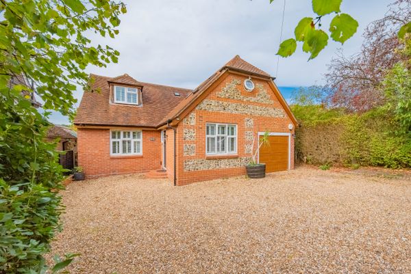 Ayling Lane, Aldershot, GU11