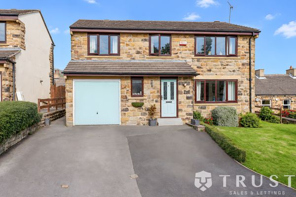Bullfields Close, Thornhill, WF12