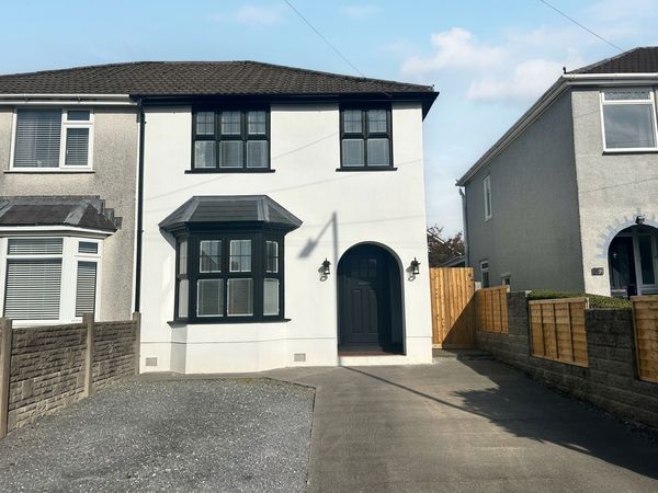 Main Road, Bryncoch, SA10