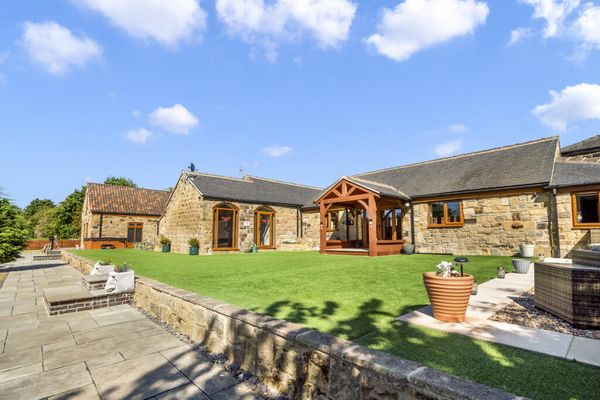 Brenda's Barn, 5 Elm Tree Court, Hooton Roberts Rotherhan S65 4TE