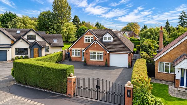 Winmarith Drive, Hale Barns, WA15