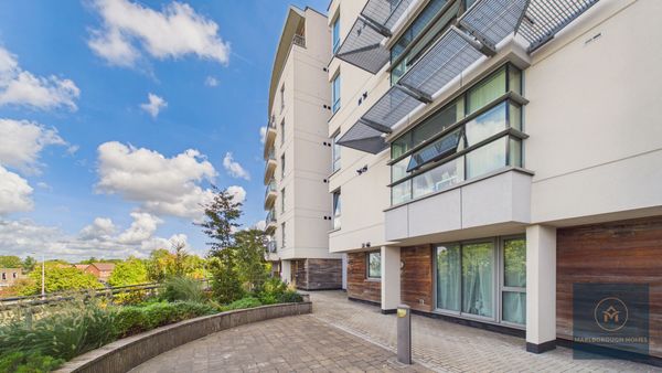 Mercury Gardens, Romford, RM1