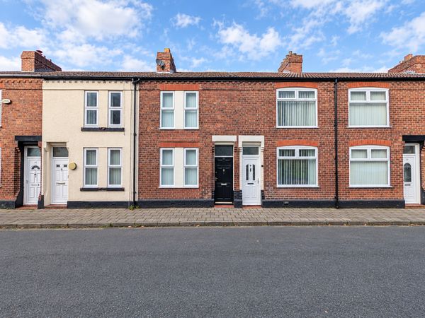 Stanley Street, Runcorn, WA7
