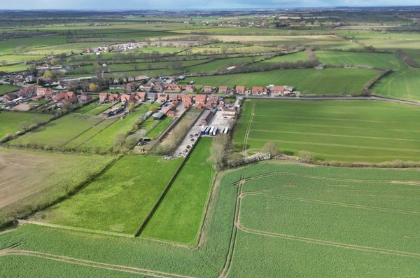 Moss Road, Moss, DN6