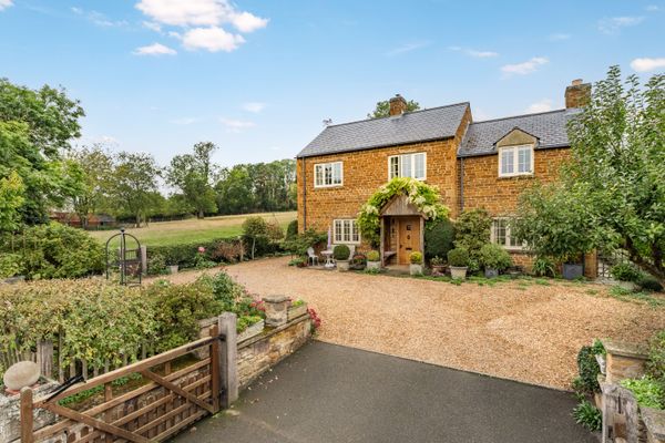 Welland Brook House, Blaston, Market Harborough, Leicestershire LE16 8DE
