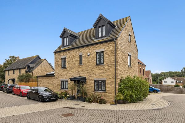Woodland Gardens, Maulden, MK45