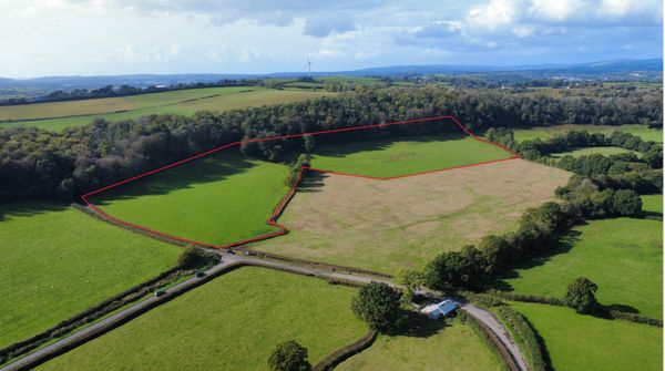 Lot 1: Approximately 18.18 acres of pastureland, formerly part of Isycoed Farm, City, Cowbridge, CF71 7RW