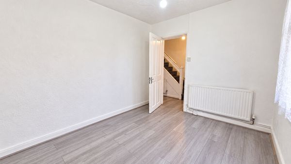 Cannington Road, Dagenham, RM9