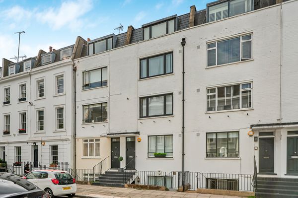 Westmoreland Terrace, London, SW1V